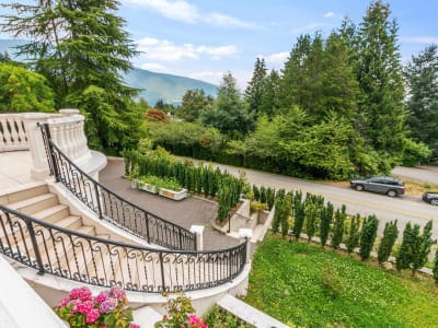 Luxury estate at 735 Saint Andrews Road, West Vancouver, BC — photo 18