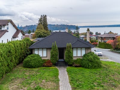 Luxury estate at 1196 Fulton Avenue, West Vancouver — photo 4