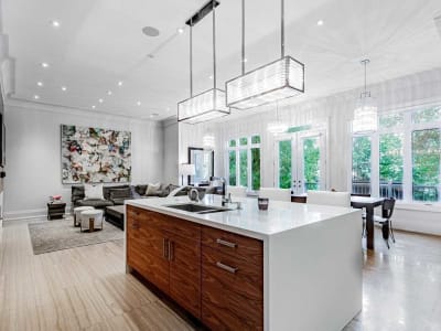 Luxury estate at 15 Vesta Drive, Toronto — photo 3