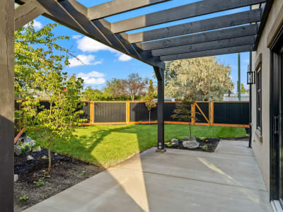 Luxury estate at 1-2957 Conlin Court, Kelowna, BC — photo 5