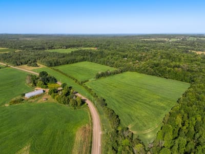 Luxury estate at 191 Route Mooney, Estrie, QC — photo 2