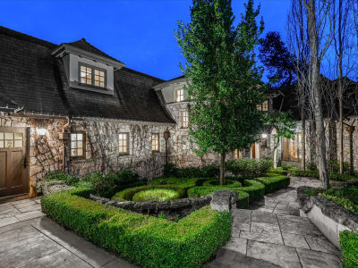 Luxury estate at 4672 Clovelly Walk, West Vancouver, BC — photo 25