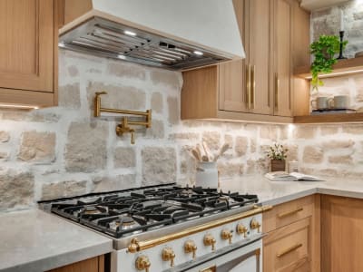 Luxury estate at 393 Hess Street South, Hamilton, ON — photo 6
