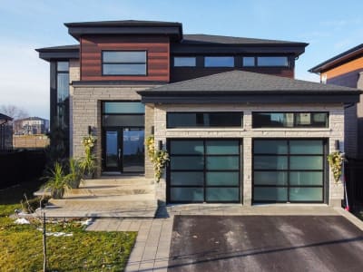 Luxury estate at 301 Rue des Hirondelles, Saint-Eustache — photo 2