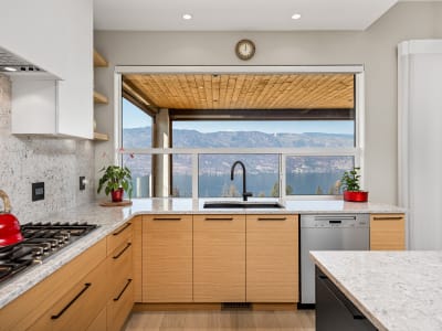 Luxury estate at 9814 Beacon Hill Crescent, Lake Country, BC — photo 17