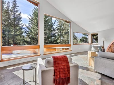 Luxury estate at 34 Juniper Ridge, Canmore — photo 9