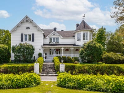 Luxury estate at 1966 Rue Prospect, Sherbrooke, QC — photo 1