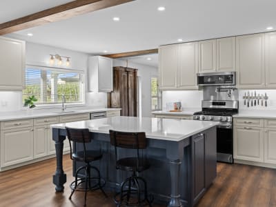 Luxury estate at 7207 Tucelnuit Drive, Oliver, BC — photo 13