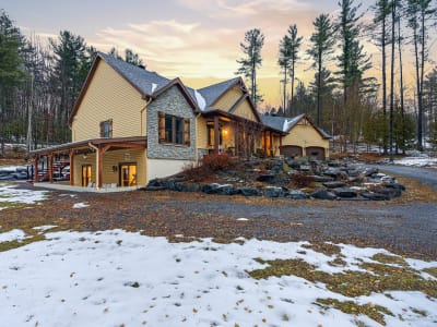 Luxury estate at 265 Rue Rosedale, Ayer's Cliff, QC — photo 42