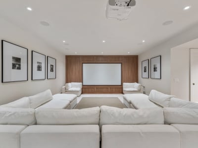 Luxury estate at 304 Pomona Avenue, Burlington, ON — photo 33