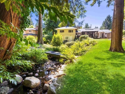Luxury estate at 3965 Viewridge Place, West Vancouver, BC — photo 2