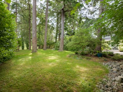 Luxury estate at 2861 Tudor Avenue, Victoria, BC — photo 12
