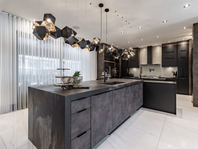 Luxury estate at 373 Rue des Carmantines, Laval — photo 9