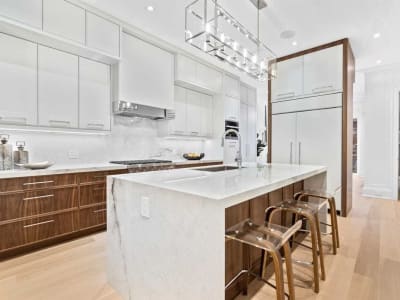 Luxury estate at 132A Balmoral Avenue, Toronto — photo 8
