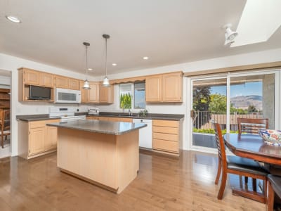 Luxury estate at 3912 Cascade Drive, Vernon, BC — photo 10
