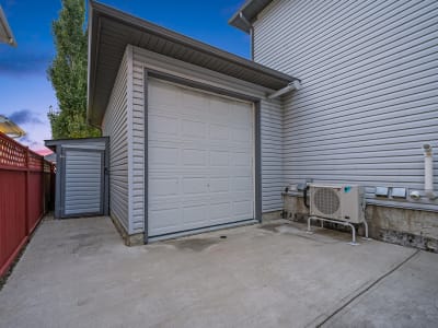 Luxury estate at 192 West Lakeview Place, Chestermere, AB — photo 27