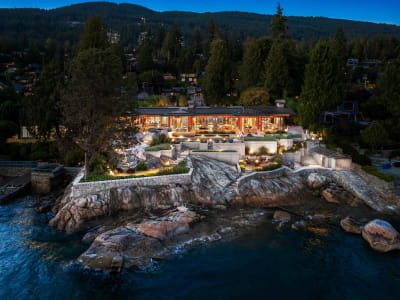 Luxury estate at West Bay, West Vancouver, BC — photo 2