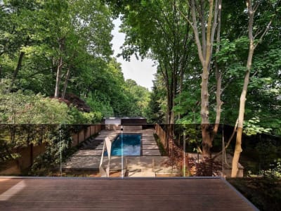 Luxury estate at 11 North Drive, Toronto — photo 11