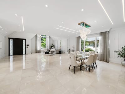 Luxury estate at 3168 Lakeshore Road West, Oakville, ON — photo 3