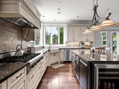 Luxury estate at 136 Deerview Lane, Anmore, BC — photo 11