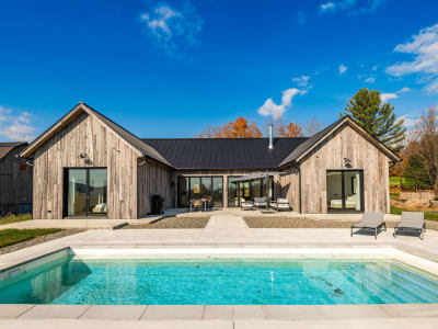 Luxury estate at 311 Chemin Allard, Fulford, QC — photo 2