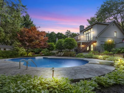 Luxury estate at 289 Indian Valley Trail, Mississauga, ON — photo 1
