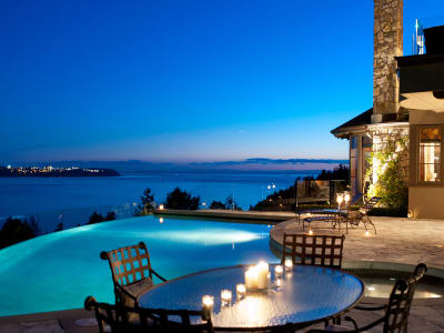 Luxury estate at 4672 Clovelly Walk, West Vancouver, BC — photo 2