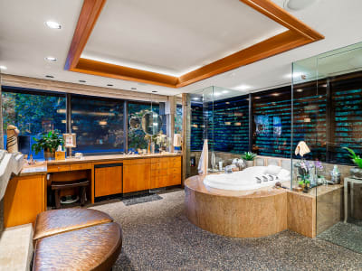 Luxury estate at Address upon request, White Rock, BC — photo 11