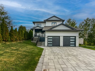 Luxury estate at 6 Kormak Street, Sudbury — photo 1