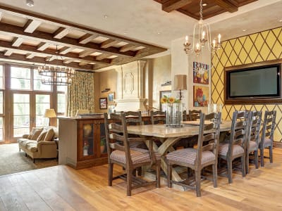 Luxury estate at Calgary — photo 15