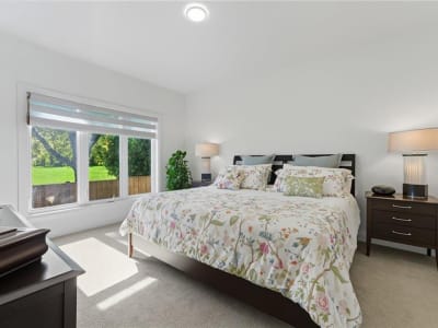 Luxury estate at 242 Mount Pleasant Street, Brantford, ON — photo 8