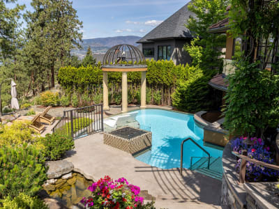 Luxury estate at 983 Westpoint Drive, Kelowna, BC — photo 23
