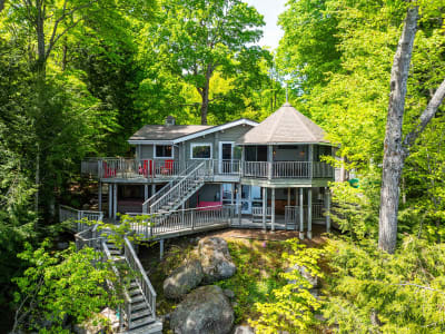 Luxury estate at 1246 Dudley Road, Bala, ON — photo 2
