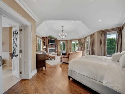 Luxury estate at 76 Scotch Valley Drive, King City — photo 12