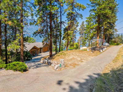 Luxury estate at 2650 Dubbin Road, Kelowna, BC — photo 16