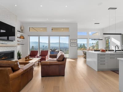 Luxury estate at 861 Boynton Place, Kelowna, BC — photo 3