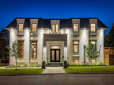 Luxury estate at 15 Bayberry Crescent, Toronto — photo 1