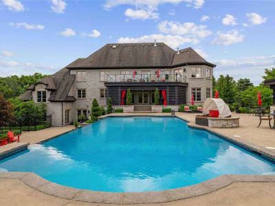 Luxury estate at 76 Scotch Valley Drive, King City — photo 3