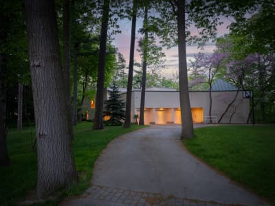 Luxury estate at 937 Whittier Crescent, Mississauga, ON — photo 1