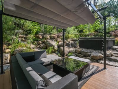 Luxury estate at 876 Rue des Bernaches, Mont Saint-Hilaire — photo 14