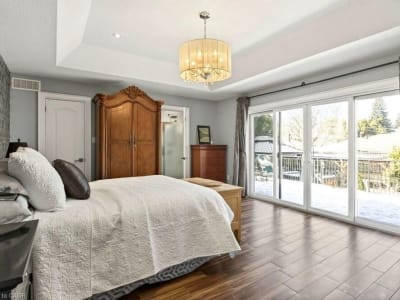 Luxury estate at 389 Clarendon Drive, Hamilton, ON — photo 10