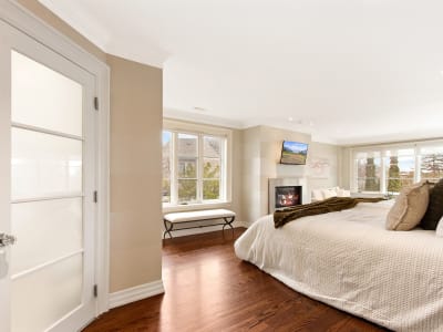 Luxury estate at 27 Strathgowan Crescent, Toronto, ON — photo 17