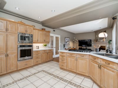 Luxury estate at 188 Wyndham Crescent, Anmore, BC — photo 10