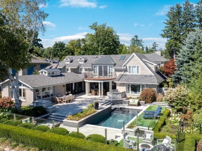 Luxury estate at 8 Chartwell Road, Oakville, ON — photo 2