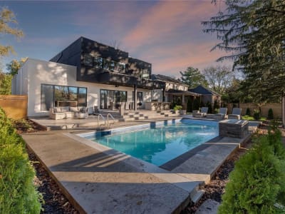 Luxury estate at 142 Blair Lane, Hamilton — photo 16