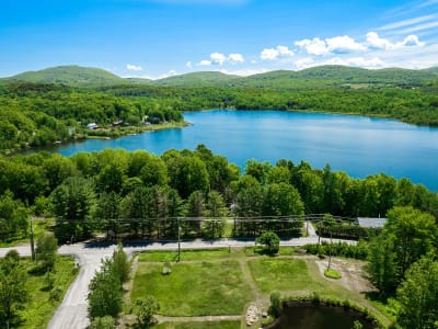 Luxury estate at 10 Rue du Mont-Aki, Bromont — photo 3