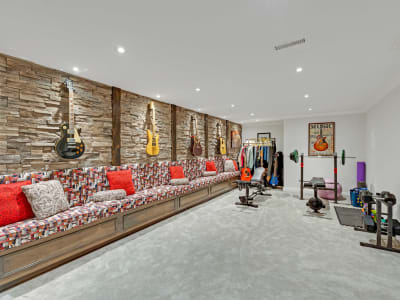 Luxury estate at 140 Ravendale Court, Vaughan, ON — photo 21