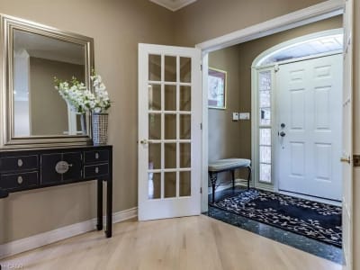 Luxury estate at 223 Briar Hill Crescent, Hamilton, ON — photo 4