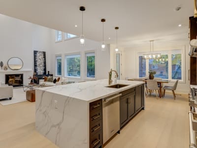 Luxury estate at 102 Cumming Court, Hamilton, ON — photo 14