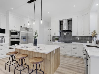 Luxury estate at 11018 243B Street, Maple Ridge, BC — photo 12